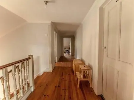 Erasmus House - Guest house