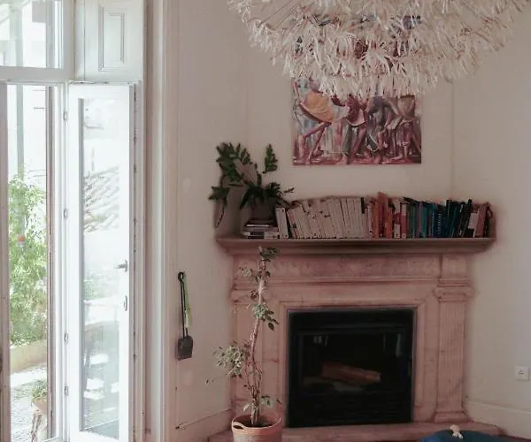 Erasmus House - * كويمبرا